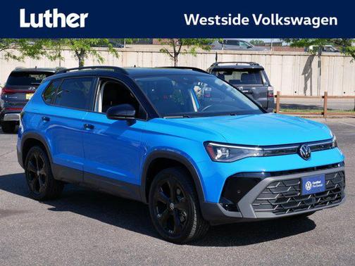 Cornflower Blue w/Deep Black Roof 2025 Volkswagen Taos 1.5T SE Black