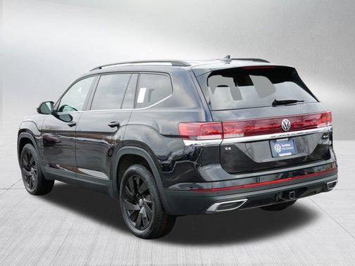 2025 Volkswagen Atlas 2.0T SE w/Technology 4MOTION