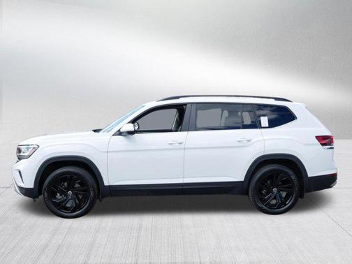 Pure White 2023 Volkswagen Atlas 3.6L SE w/Technology
