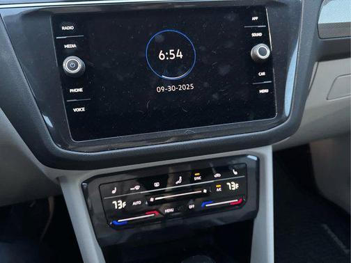 2024 Volkswagen Tiguan 2.0T SE 4MOTION