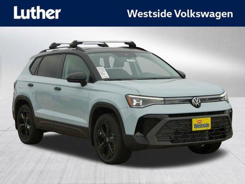 2025 Volkswagen Taos 1.5T SE Black