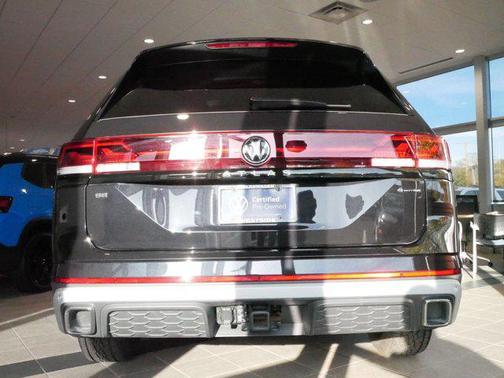 2025 Volkswagen Atlas 2.0T Peak Edition