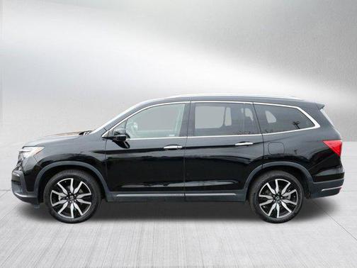 2021 Honda Pilot Touring 8-Passenger