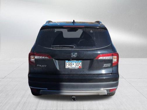 2021 Honda Pilot Touring 8-Passenger