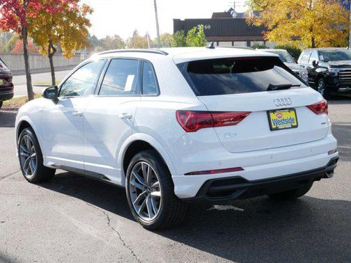 2025 Audi Q3 Premium 45 TFSI S line quattro Tiptronic