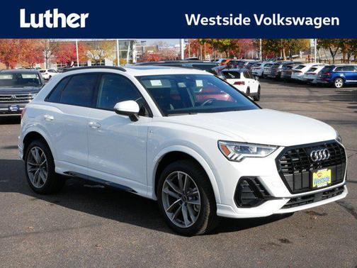 2025 Audi Q3 Premium 45 TFSI S line quattro Tiptronic