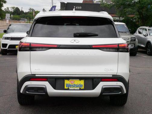 2022 INFINITI QX60 Luxe