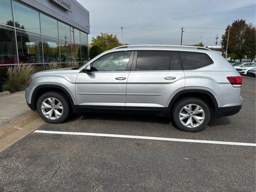 2019 Volkswagen Atlas 3.6L SE w/Technology