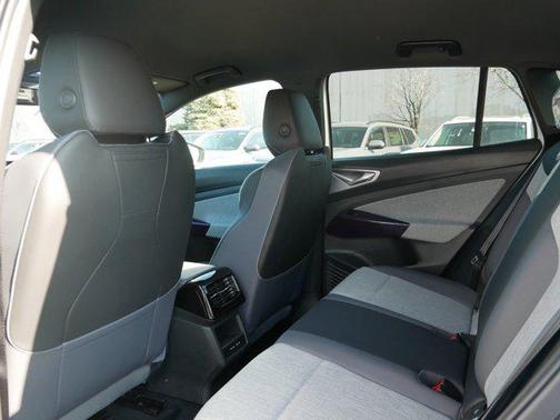 2025 Volkswagen ID.4 Pro