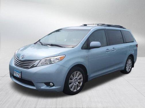 2016 Toyota Sienna XLE