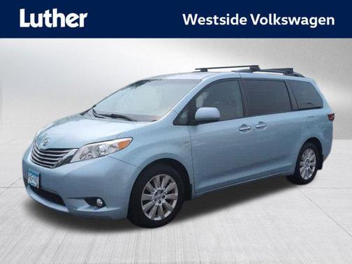 2016 Toyota Sienna XLE