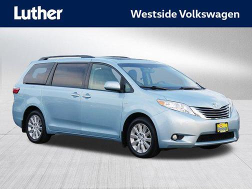2016 Toyota Sienna XLE
