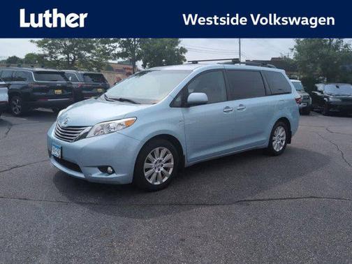 2016 Toyota Sienna XLE