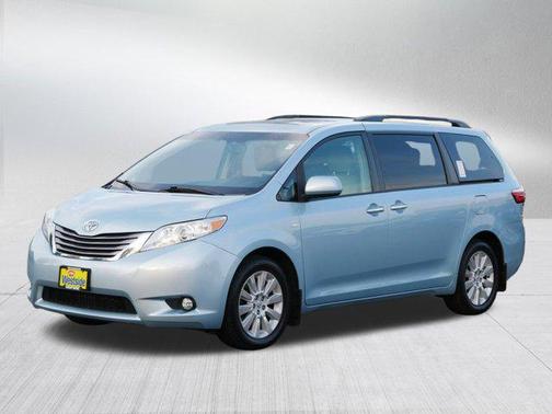 2016 Toyota Sienna XLE