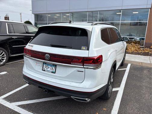 2024 Volkswagen Atlas 2.0T SE w/Technology 4MOTION