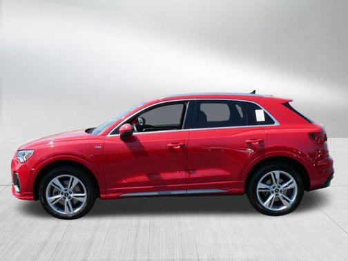 2022 Audi Q3 45 S line Premium Plus