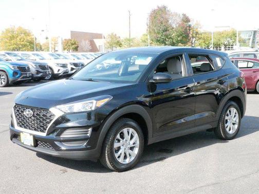2021 Hyundai TUCSON SE