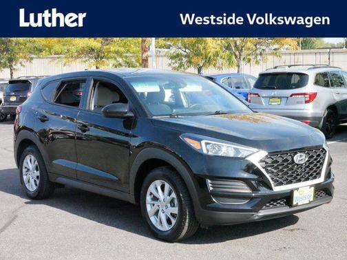 2021 Hyundai TUCSON SE