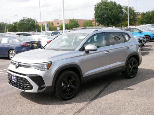2025 Volkswagen Taos 1.5T SEL