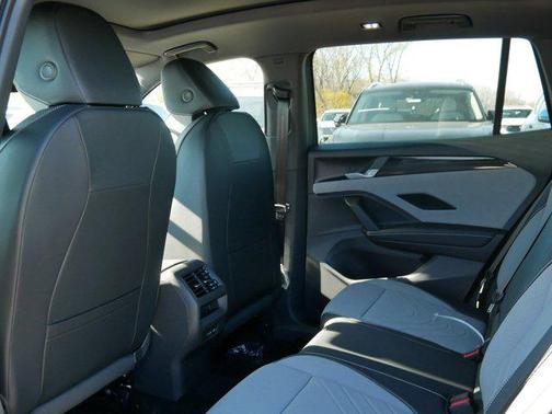 Avocado Green w/Deep Black Roof 2026 Volkswagen Tiguan 2.0T SE R-Line Black 4MOTION
