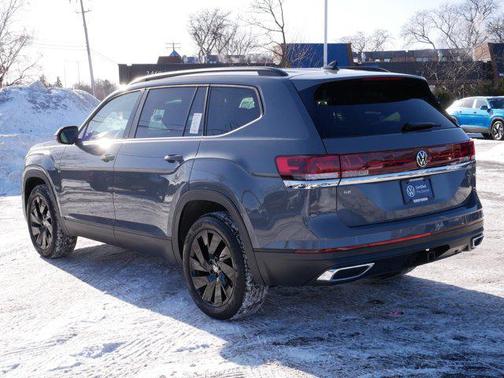 2025 Volkswagen Atlas 2.0T SE w/Technology 4MOTION