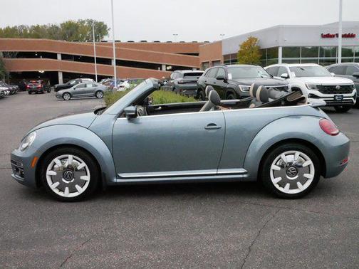 2019 Volkswagen Beetle 2.0T SE