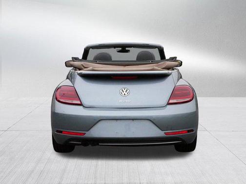 2019 Volkswagen Beetle 2.0T SE