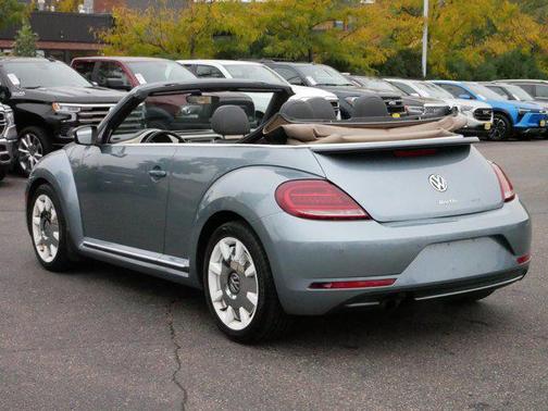 2019 Volkswagen Beetle 2.0T SE
