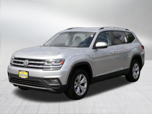 Reflex Silver Metallic 2019 Volkswagen Atlas 3.6L SE w/Technology