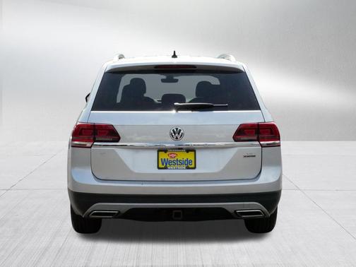 Reflex Silver Metallic 2019 Volkswagen Atlas 3.6L SE w/Technology
