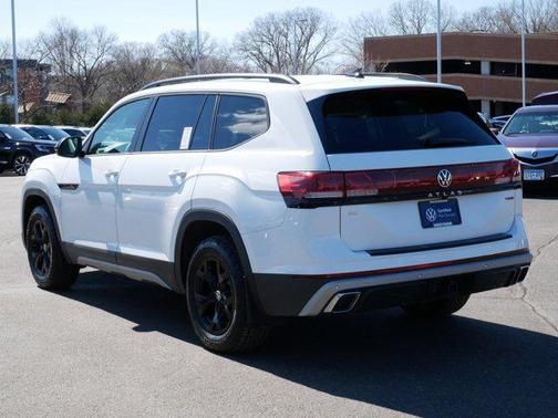 2024 Volkswagen Atlas 2.0T SE w/Technology 4MOTION