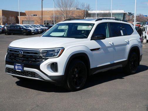 2024 Volkswagen Atlas 2.0T SE w/Technology 4MOTION