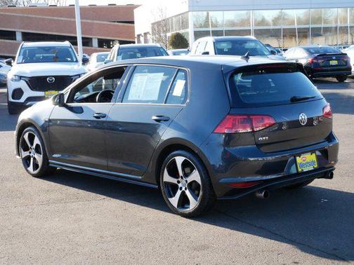 2016 Volkswagen Golf GTI 2.0T SE 4-Door
