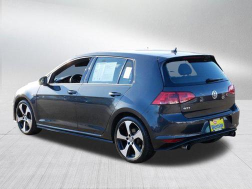 2016 Volkswagen Golf GTI 2.0T SE 4-Door