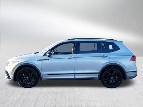 2022 Volkswagen Tiguan 2.0T SE R-Line Black 4MOTION