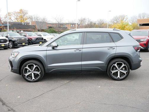 2025 Volkswagen Taos 1.5T SEL