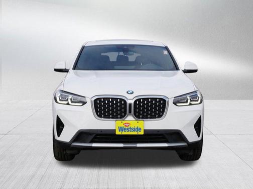 2023 BMW X4 xDrive30i