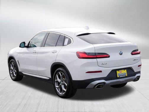 2023 BMW X4 xDrive30i
