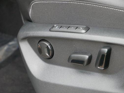 2026 Volkswagen Atlas Cross Sport 2.0T SEL Premium