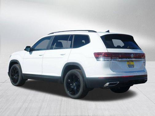 2025 Volkswagen Atlas 2.0T SE w/Technology 4MOTION