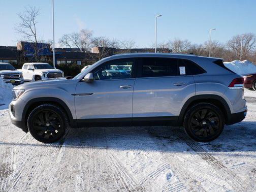 2025 Volkswagen Atlas Cross Sport 2.0T SE w/Technology 4MOTION