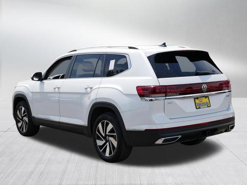 Opal White Pearl 2025 Volkswagen Atlas 2.0T SEL