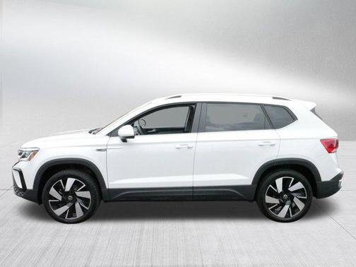 2024 Volkswagen Taos 1.5T SEL