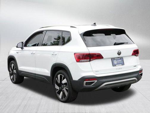 2024 Volkswagen Taos 1.5T SEL