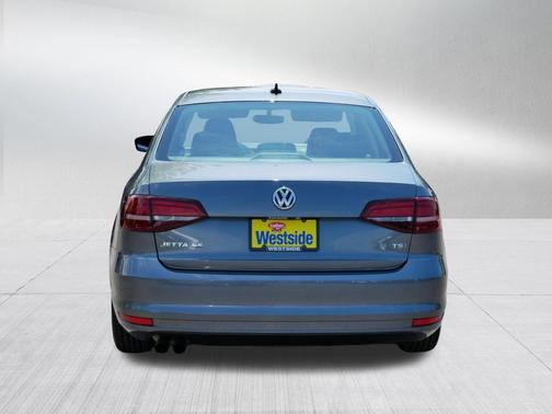 Platinum Gray Metallic 2018 Volkswagen Jetta 1.4T SE