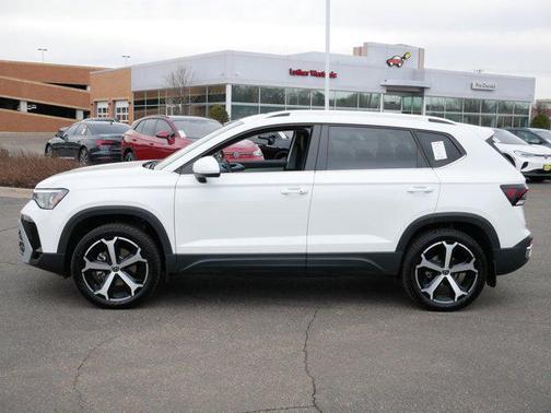 2025 Volkswagen Taos 1.5T SEL