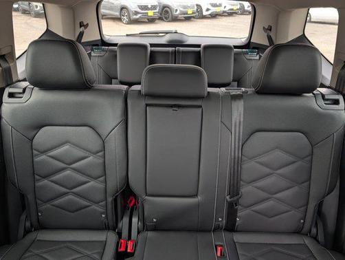 Deep Black Pearl 2026 Volkswagen Atlas 2.0T SE w/Technology 4MOTION