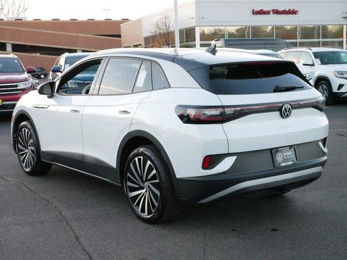 2023 Volkswagen ID.4 Pro S Plus
