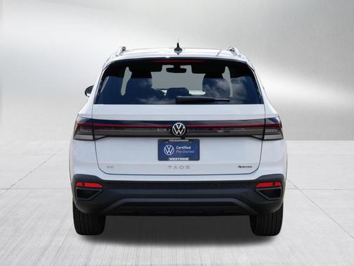 Pure White w/Deep Black Roof 2025 Volkswagen Taos 1.5T SE Black