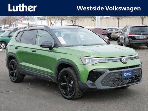 2025 Volkswagen Taos 1.5T SE Black